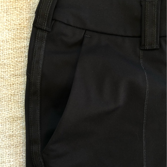 LULULEMON SHORTS - Picture 4 of 9